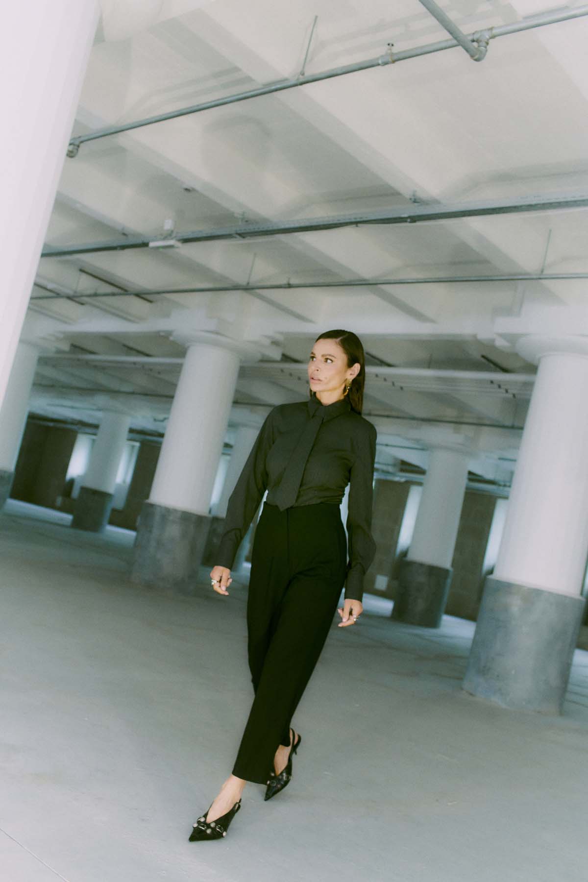 CMTAILOR – HOCHGESCHNITTENE HOSE IN SCHWARZ