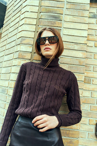 CMKOTOM – KABELSTRICK-PULLOVER MIT GESTICKLTEM LOGO-DETAIL IN BRAUN