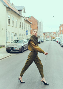 CMTILLY – BLUSE MIT SCHLEIFENDETAIL IN GRÜN