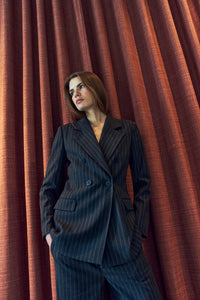 CMTAILOR – DOPPELREIHIGER BLAZER IN SCHWARZ UND  ROT