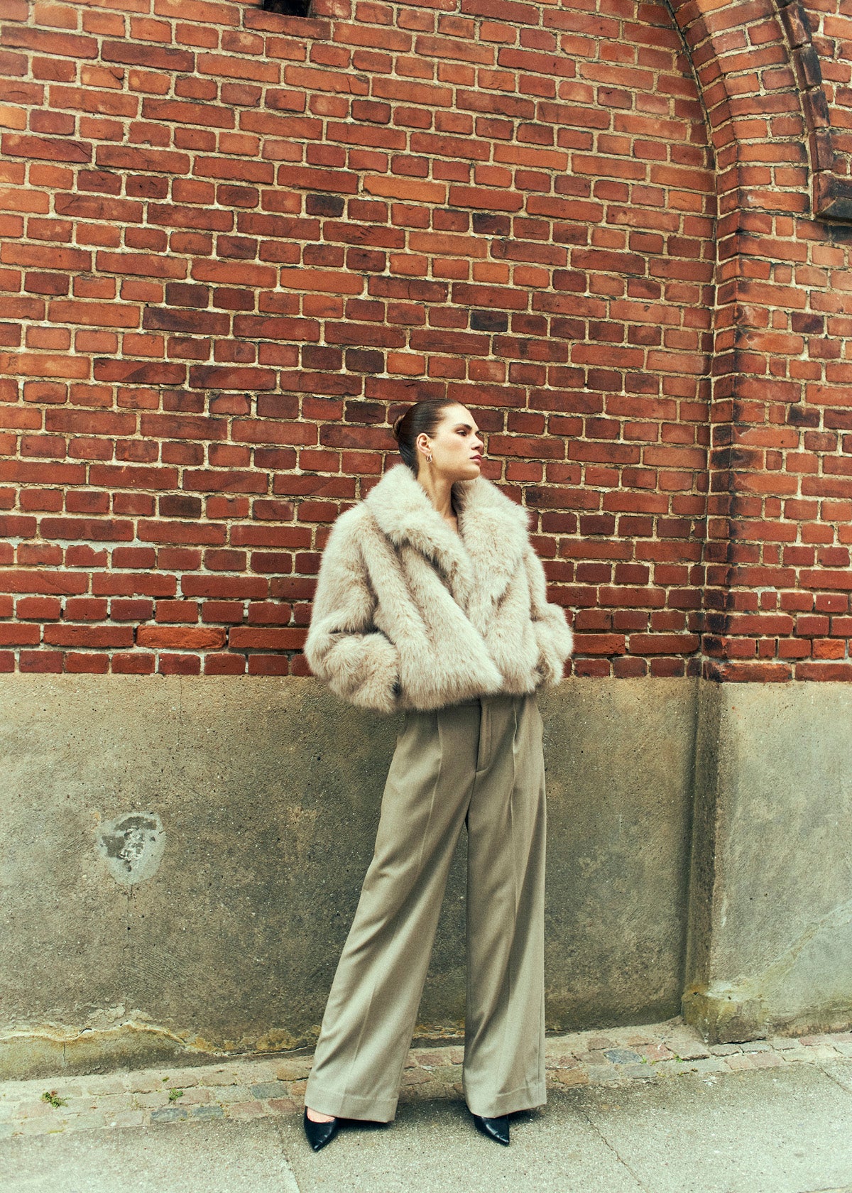 CMPLUSHY – KUNSTFELLJACKE IN BEIGE