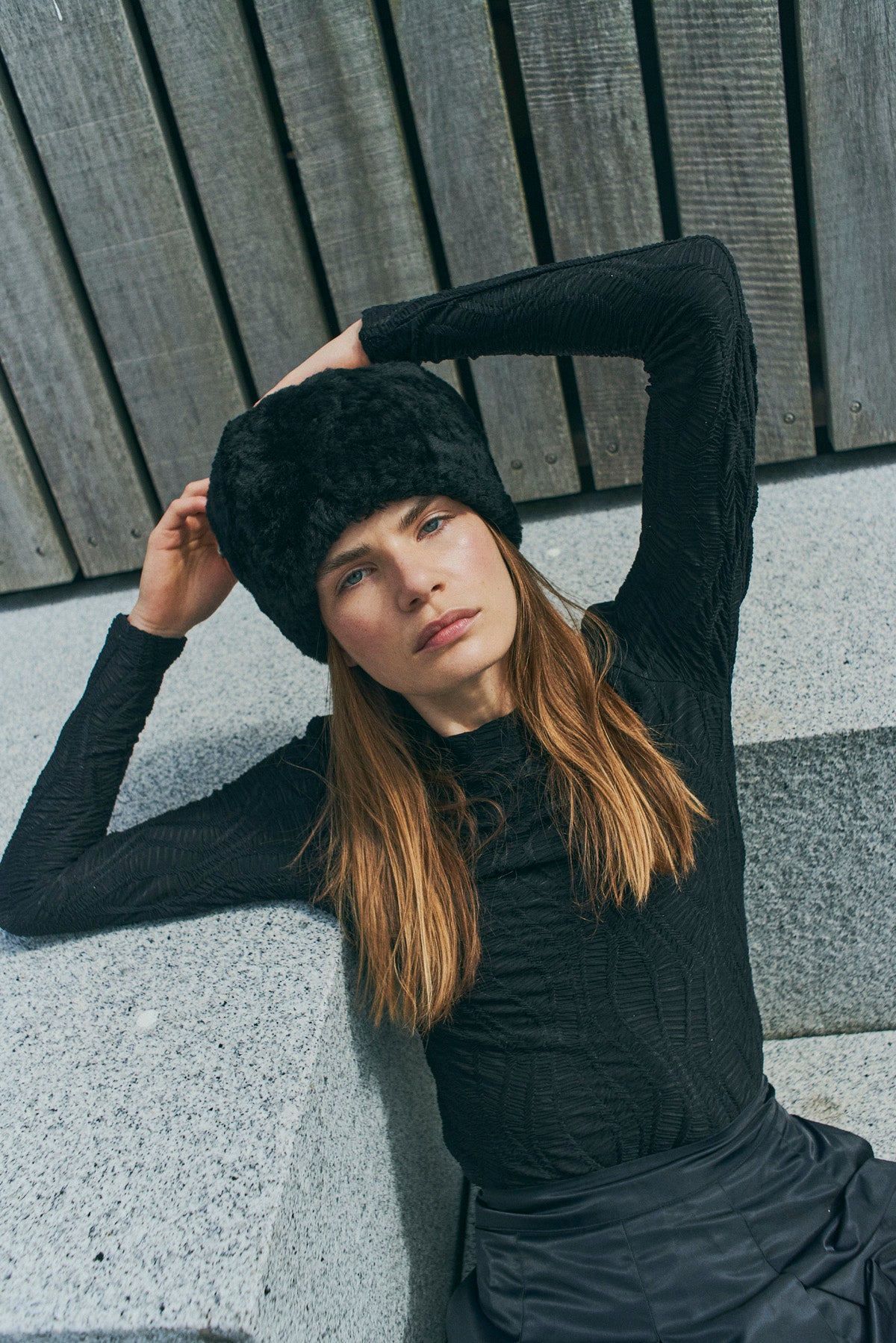 CMJERI – BLUSE IN SCHWARZ