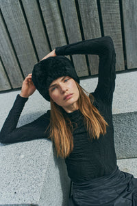 CMJERI – BLUSE IN SCHWARZ