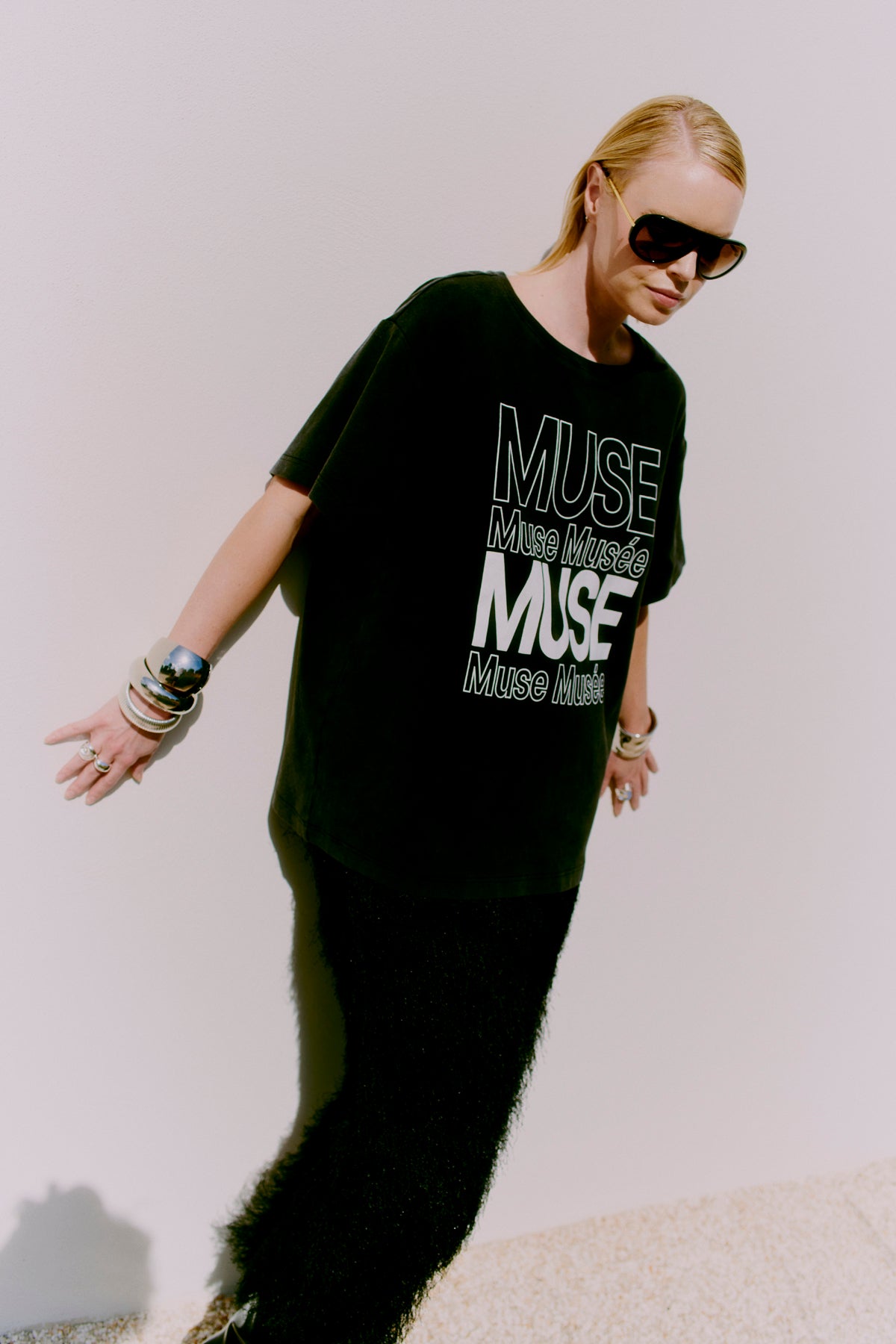 CMMUSE - T-SHIRT IN SCHWARZ