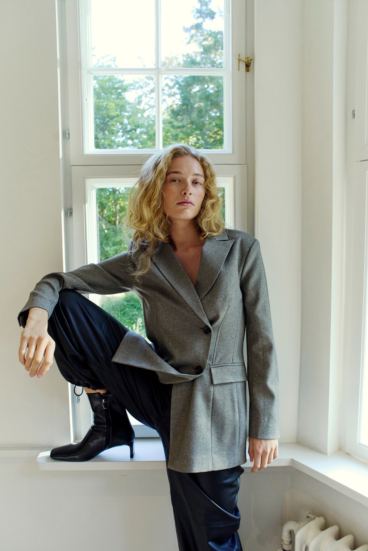 CMROYAL – LAMMFELLHOSE IN SCHWARZ