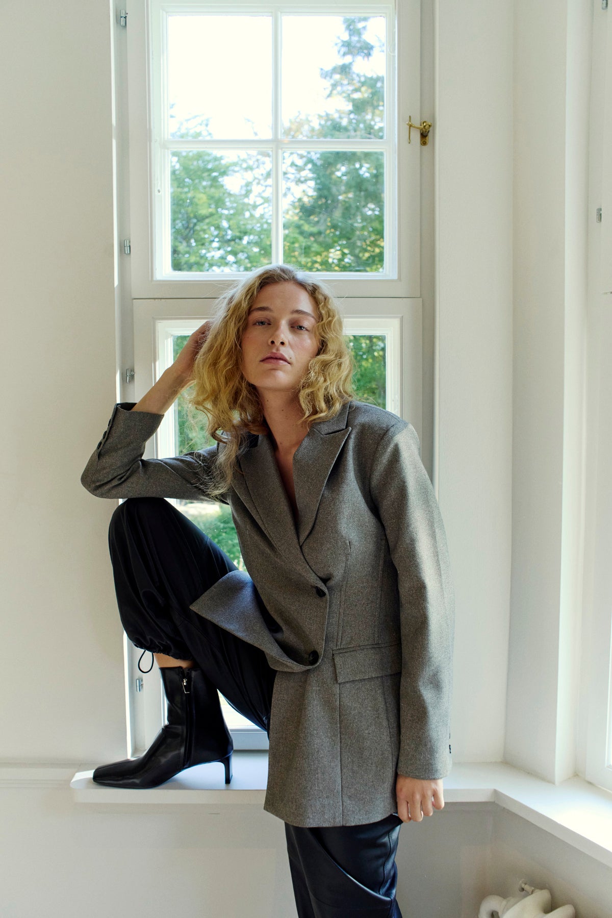 CMROYAL – LAMMFELLHOSE IN SCHWARZ