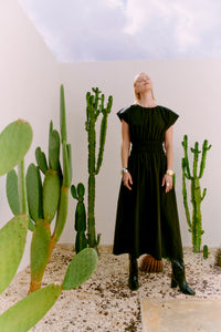CMCRIPS - KLEID MIT SMOCK IN SCHWARZ