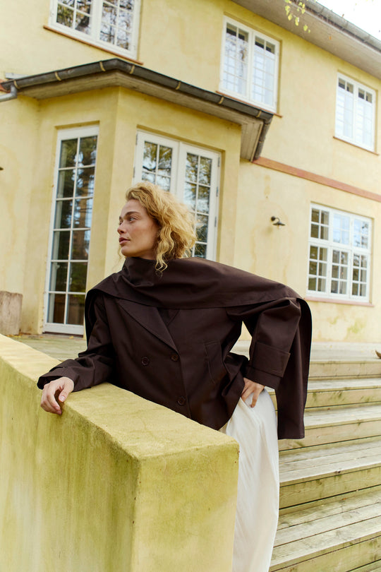 CMCORAL – JACKE MIT ABNEHMBAREM SCHAL IN BRAUN