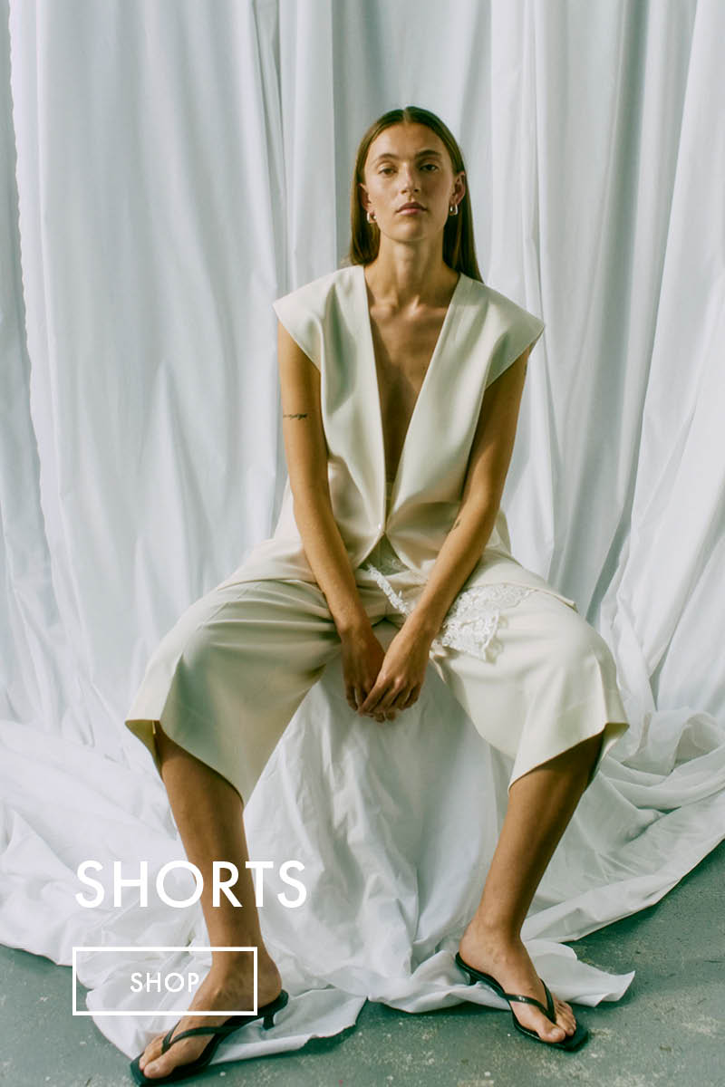 CMTAILOR HOCHGESCHNITTENE SHORTS IN WOLLWEISS CMTAILOR HOCHGESCHNITTENE SHORTS IN WOLLWEISS