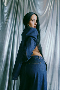 CMJEAN – HOCHTAILLIERTE DENIMHOSE IN BLAU