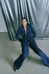 CMJEAN – HOCHTAILLIERTE DENIMHOSE IN BLAU
