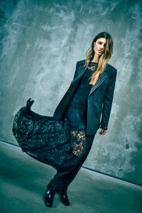 CMLACIE – KLEID MIT SPITZE IN SCHWARZ