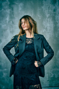CMLACIE – KLEID MIT SPITZE IN SCHWARZ