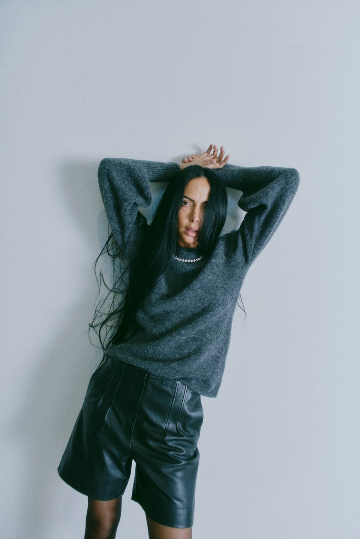 CMIBRA - PULLOVER MIT BALLONÄRMELN IN GRAU