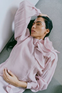 CMMOLLY - BLUSE MIT RÜSCHEN IN VIOLETT