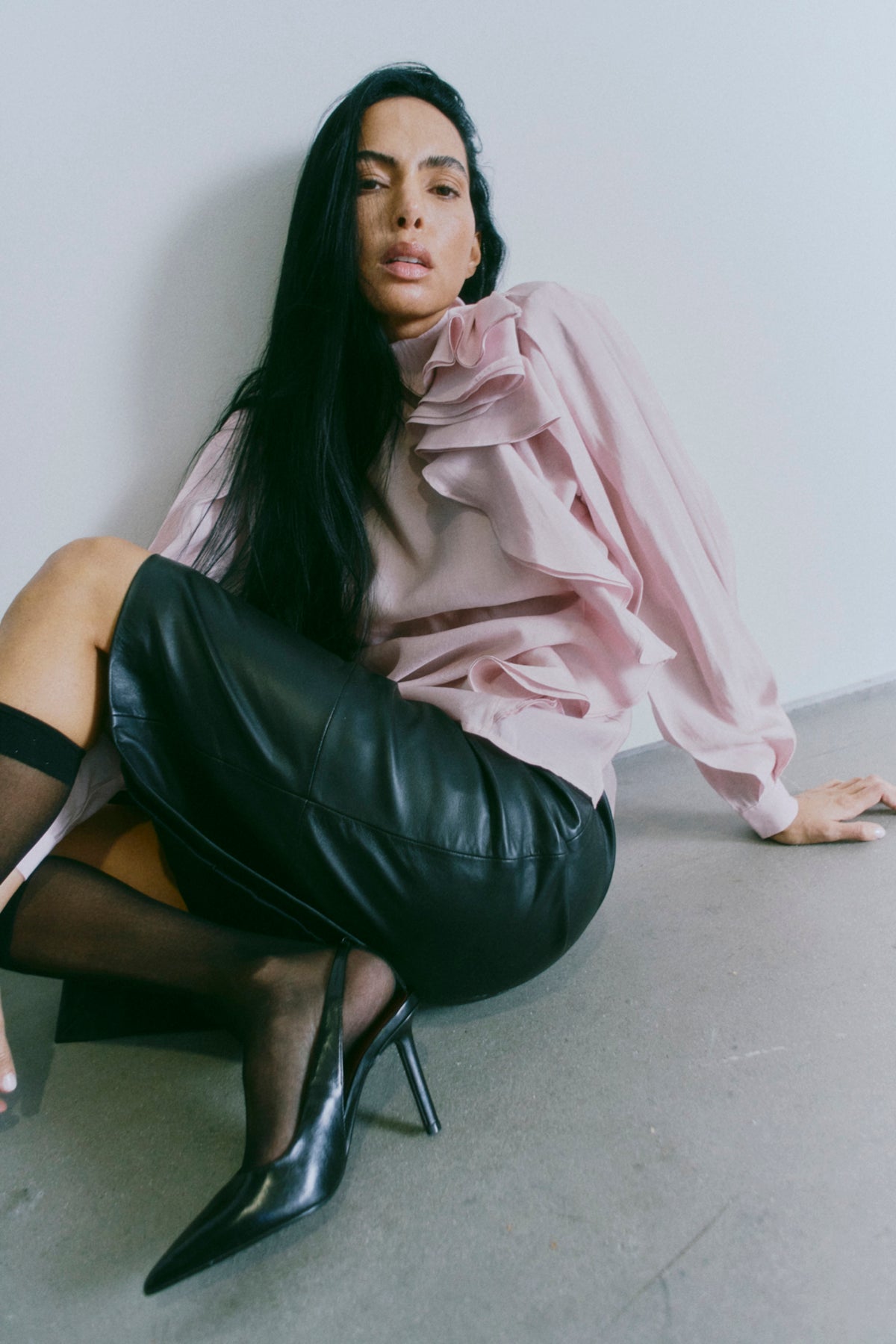 CMMOLLY - BLUSE MIT RÜSCHEN IN VIOLETT