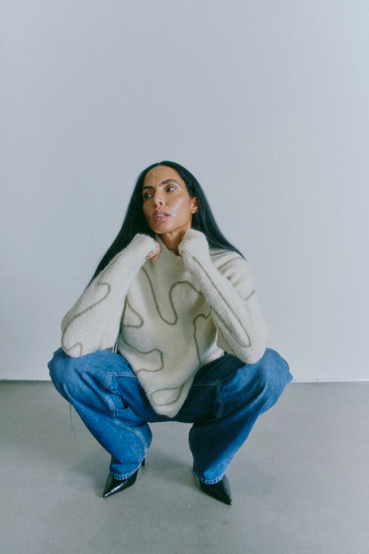 CMPELLA – GESTRICKTES PULLOVER IN WOLLWEISS