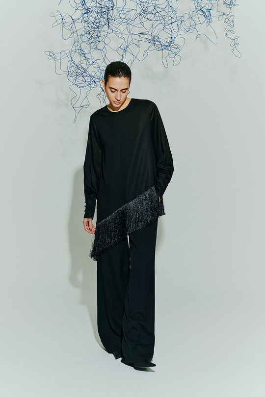 CMNELLY – BLUSE MIT FRANSEN IN SCHWARZ
