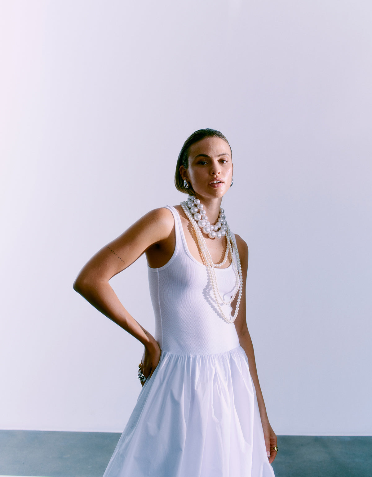 CMSIV – KLEID MIT BALLONEFFEKT IN WEISS