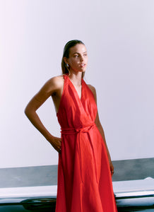 CMNATULI – KLEID MIT HALTERNECK IN ROT