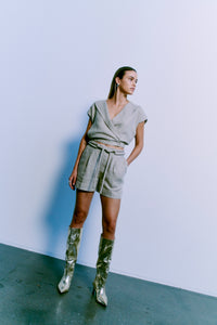 CMNATULI – WESTE MIT ELASTISCHEM SAUM IN BEIGE