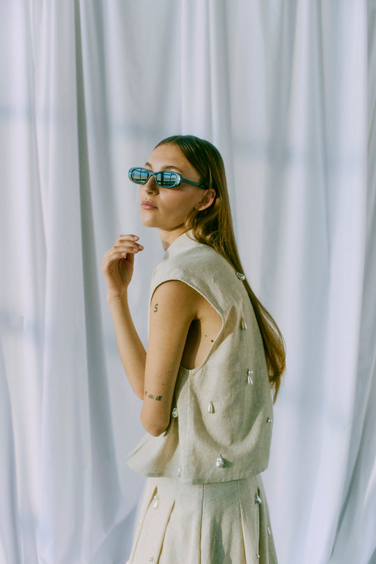 CMMELAN – HEMD MIT PERLEN IN BEIGE