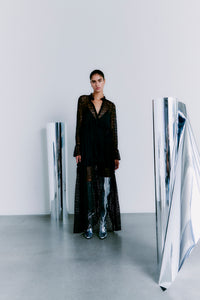 CMEA - SPITZENKLEID IN SCHWARZ