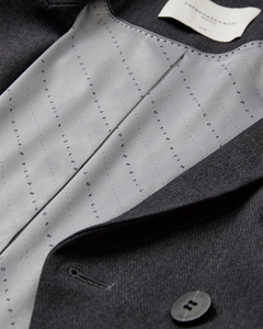 CMTAILOR – KURZER DOPPELREIHIGER BLAZER IN GRAU