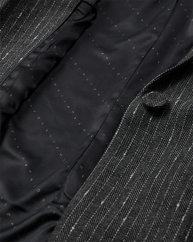 CMTRINA – BLAZER MIT HERINGSBARTMUSTER UND NADELSTREIFEN IN GRAU