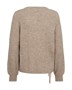 CMIBRA - RIPPSTRICKPULLOVER MIT RÜSCHENDETAILS IN BEIGE