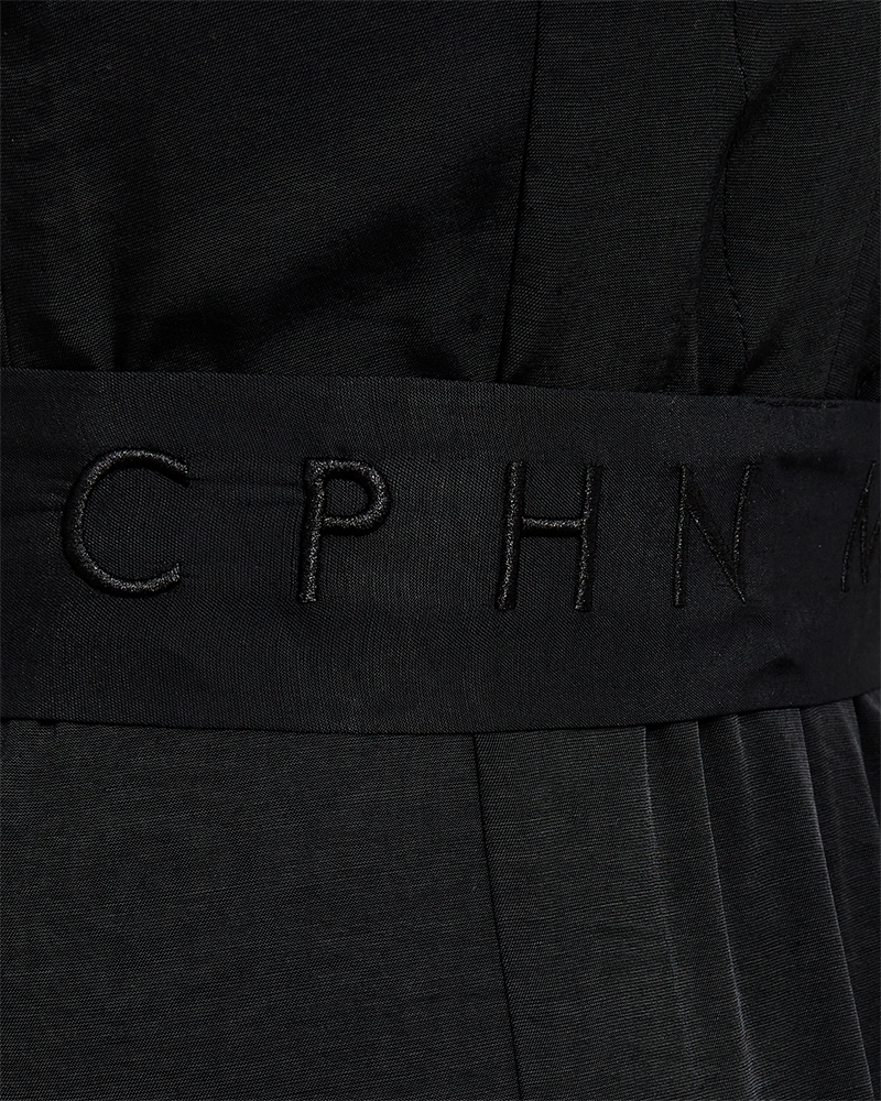 CMSHO - ASYMMETRISCHES KLEID IN SCHWARZ