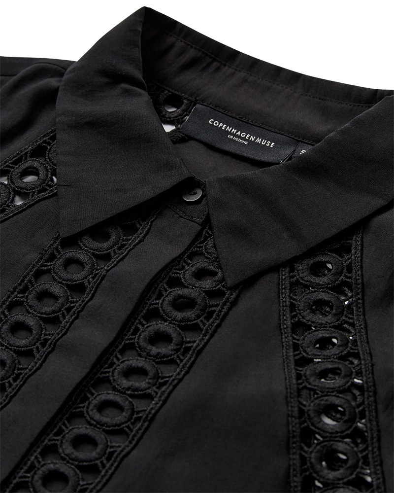CMMOLLY - HEMD MIT SPITZE IN SCHWARZ