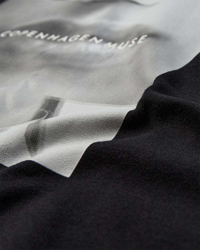 CMMUSE T-SHIRT IN SCHWARZ