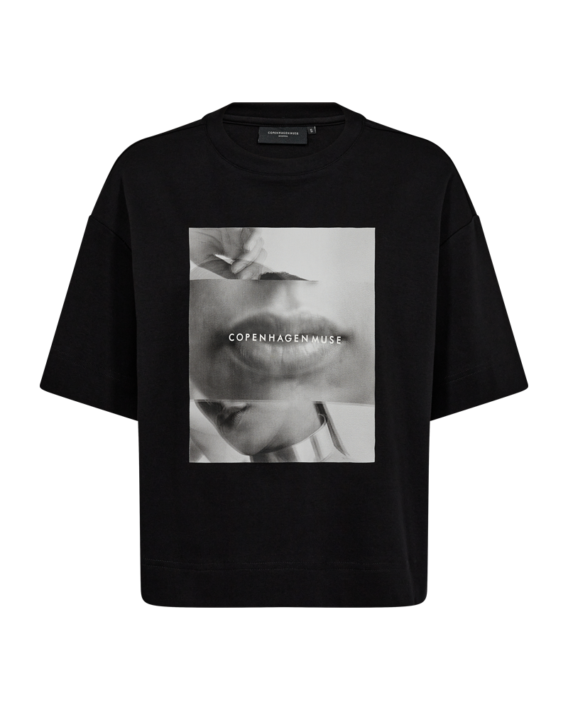 CMMUSE T-SHIRT IN SCHWARZ