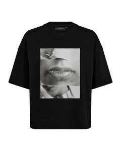 CMMUSE T-SHIRT IN SCHWARZ
