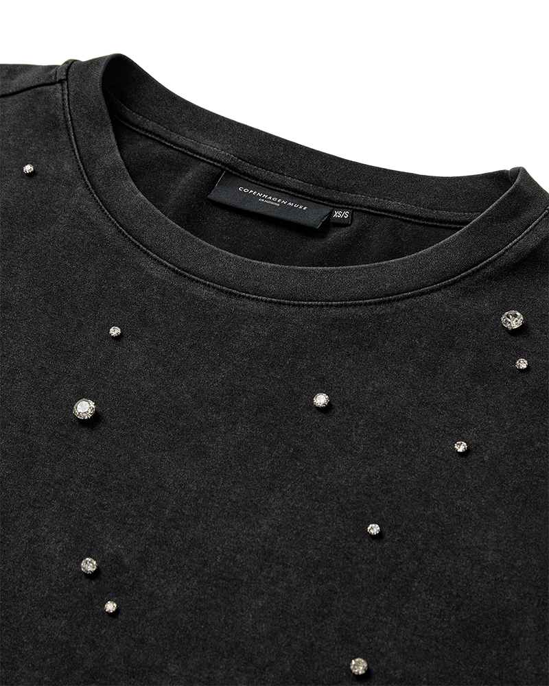 CMMUSE - T-SHIRT IN SCHWARZ