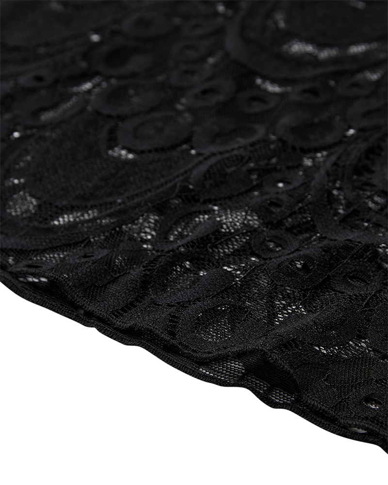 CMLACIE – BLUSE MIT SPITZE IN SCHWARZ