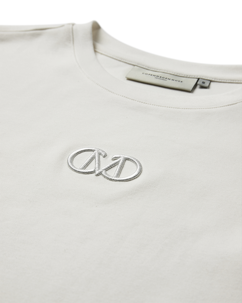 CMMUSE - T-SHIRT IN WEISS