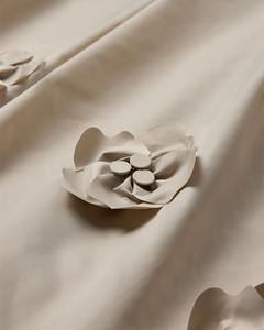 CMSIMI - ROCK MIT HANDGEFERTIGTE BLUMEN IN BEIGE