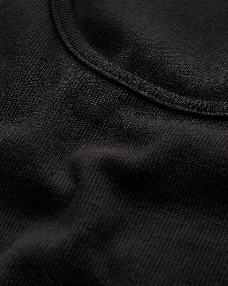CMSIV - TOP MIT SCHNALLEN-DETAIL IN SCHWARZ
