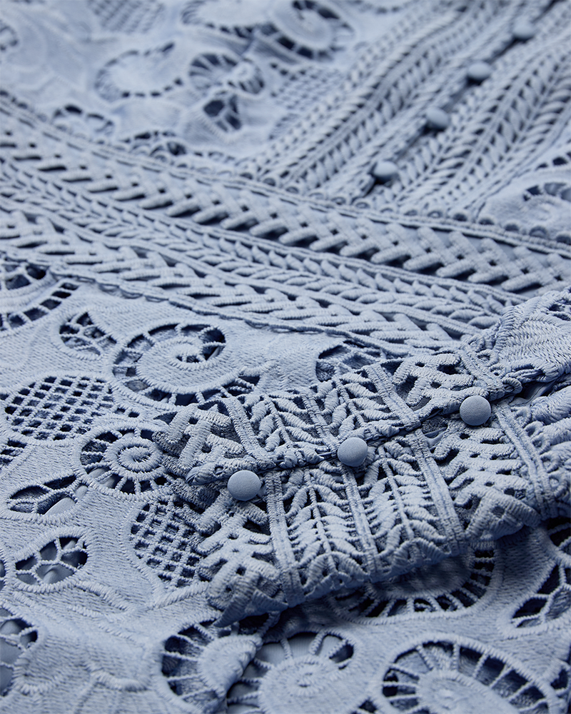 CMLANLY - KLEID MIT SPITZE IN BLAU