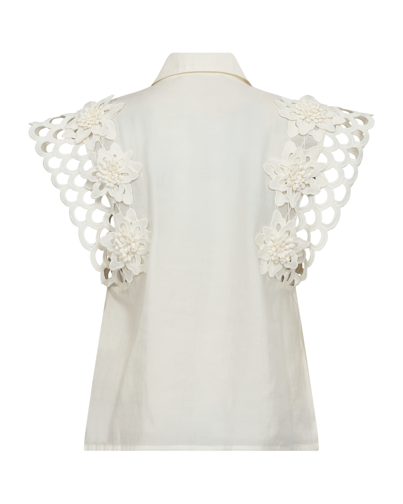 CMMOLLY - HEMD MIT SPITZE UND HANDGENÄHTEN BLUMEN IN WOLLWEISS