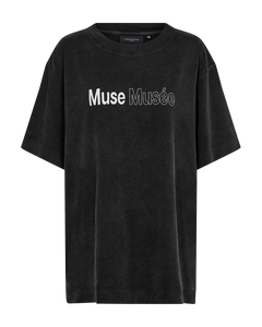 CMMUSE - T-SHIRT IN SCHWARZ