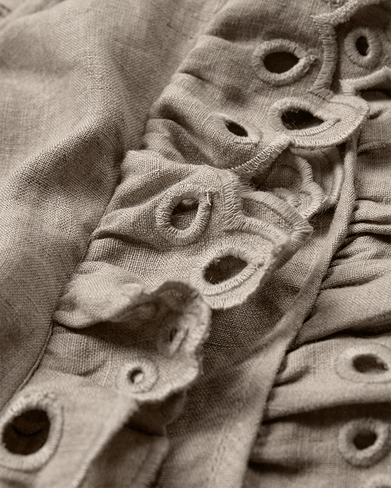 CMNATULI - HEMD MIT RÜSCHENKANTEN IN BEIGE