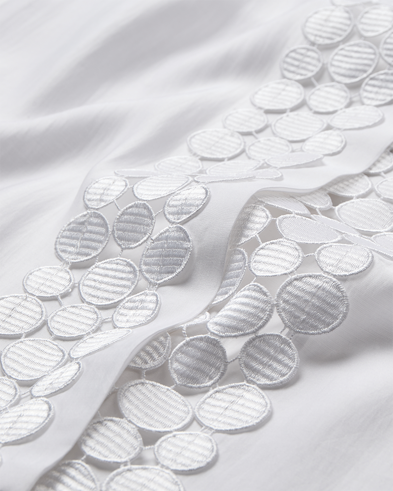CMMOLLY – HEMD MIT CUT-AND-SEW-SPITZE IN WEISS