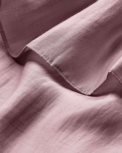 CMMOLLY - OFF-SHOULDER HEMD MIT HANDGENÄHTEN BLUMEN IN ROSA