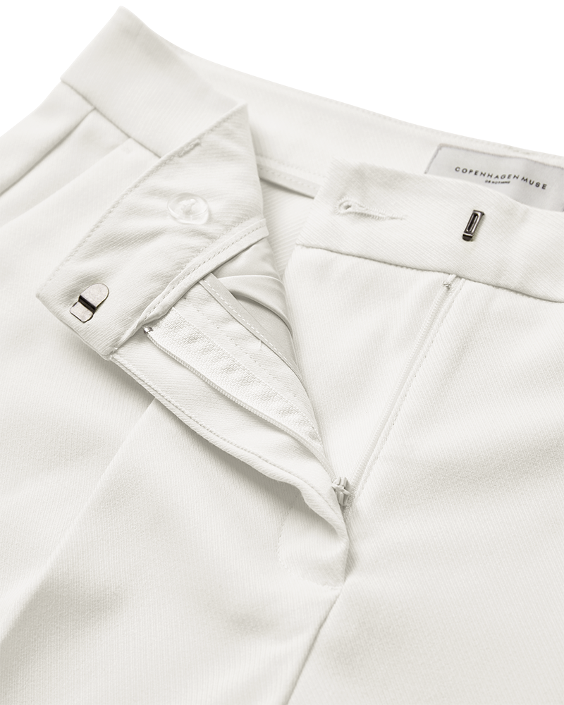 CMTAILOR - SHORTS IN WOLLWEISS