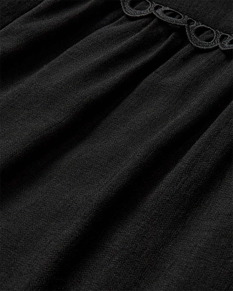 CMASLEAH – ROCK MIT CUT-AND-SEW-SPITZE IN SCHWARZ