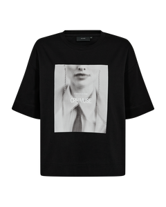 CMMUSE - T-SHIRT IN SCHWARZ