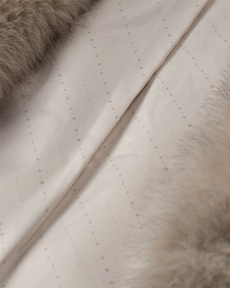 CMPLUSHY – WESTE AUS KUNSTFELL IN BEIGE
